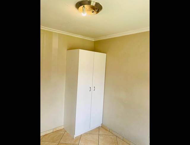 3 BEDROOM APARTMENT FOR SALE IN JABULANI